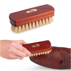 Dřevěný kartáč na leštění a čištění obuvi s měkkými štětinami