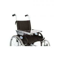 Půlstranný stůl pro invalidní vozíky, pravá strana
